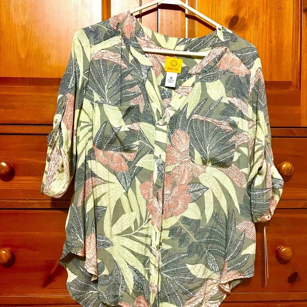 NWT Ruby Road Top - Medium